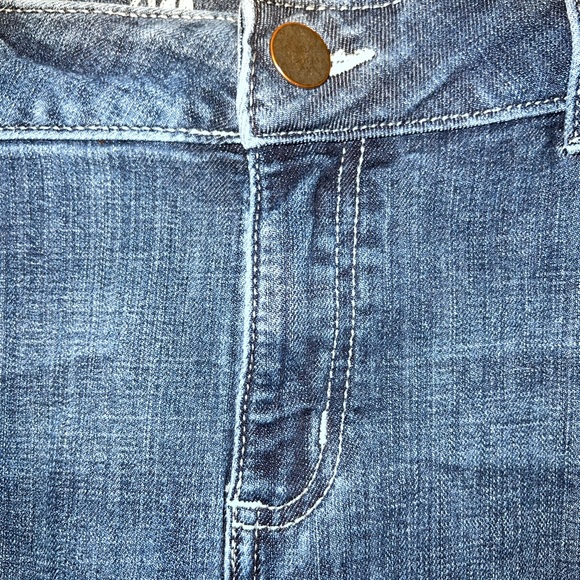 Wrangler Bootcut Jeans - Picture 4 of 8